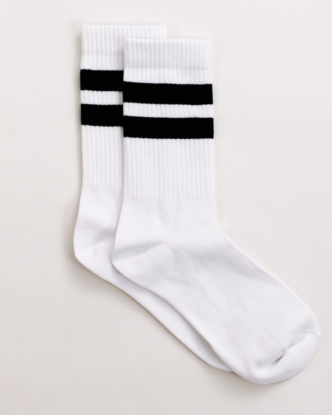 WHITE & BLACK ORGANIC STRIPE SPORTS SOCKS