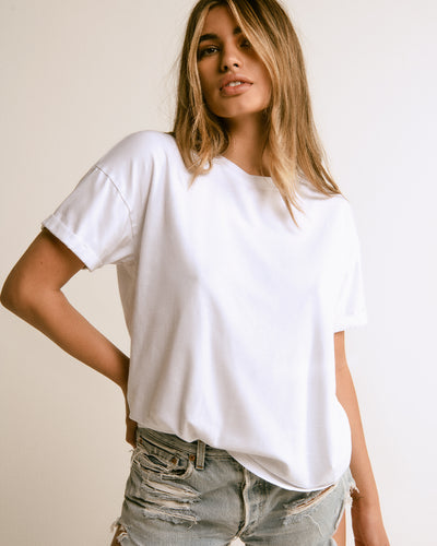 BOYFRIEND TEE IN WHITE